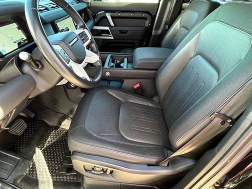 2022 Land Rover Defender 110 X-Dynamic SE