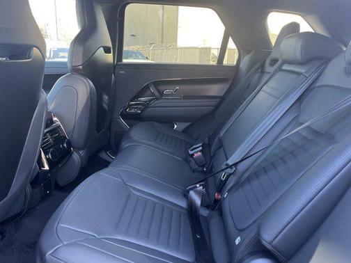 2025 Land Rover Range Rover Sport P635 SV Edition Two