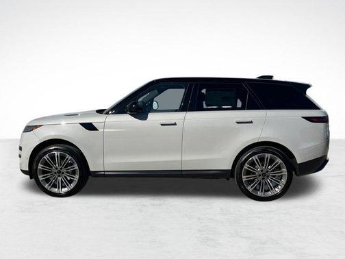 2026 Land Rover Range Rover Sport SE