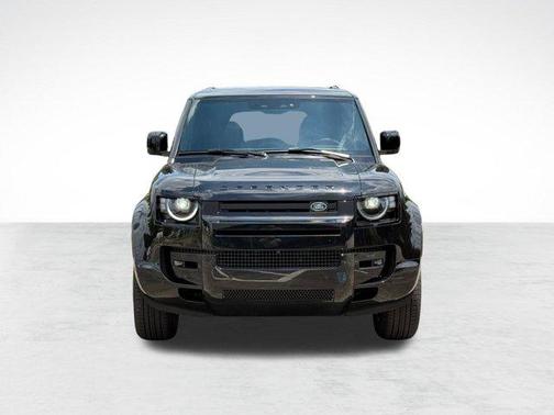 Santorini Black Metallic 2026 Land Rover Defender P400 X-Dynamic SE