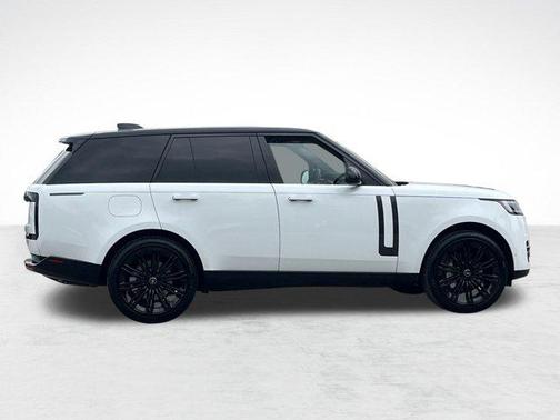 2025 Land Rover Range Rover P530 SE