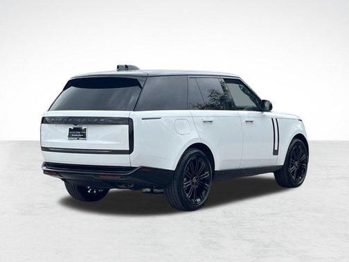2025 Land Rover Range Rover P530 SE