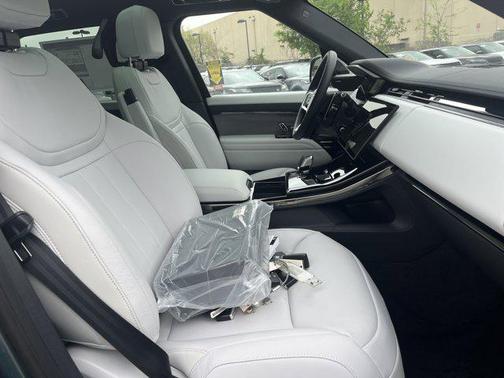 2025 Land Rover Range Rover Sport P360 S