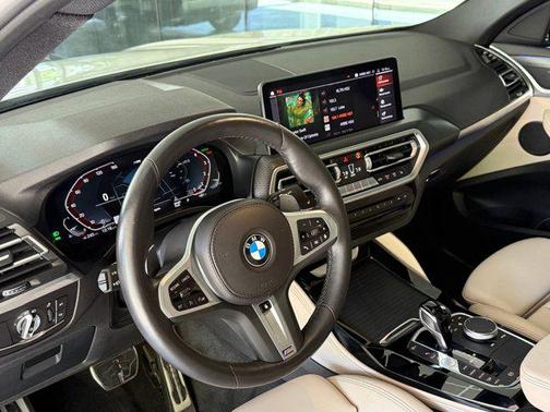 2022 BMW X4 xDrive30i