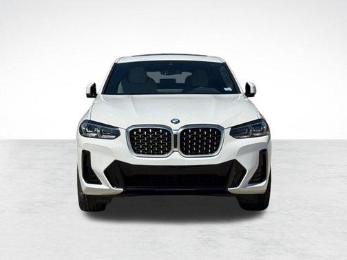 2022 BMW X4 xDrive30i
