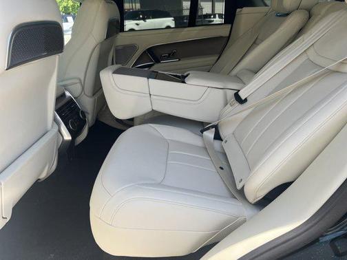 2025 Land Rover Range Rover P530 Autobiography