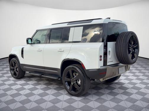 Fuji White 2026 Land Rover Defender P300 S