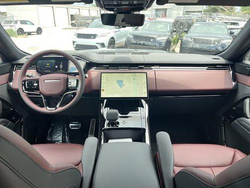 2025 Land Rover Range Rover Sport SE