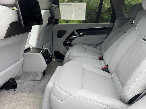 2023 Land Rover Range Rover SV