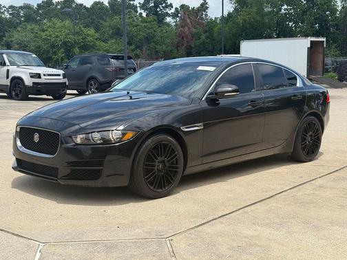 Black 2018 Jaguar XE 25t Premium