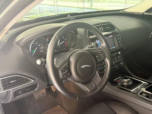 Black 2018 Jaguar XE 25t Premium