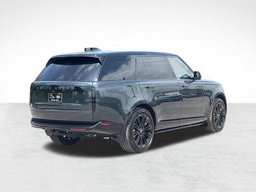 2025 Land Rover Range Rover P530 SE 7 Seat