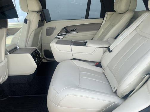 2025 Land Rover Range Rover P530 Autobiography 7 Seat