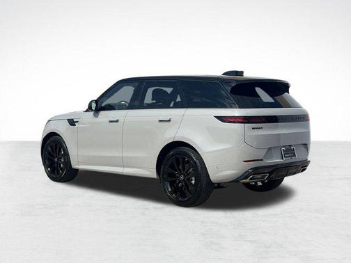 2025 Land Rover Range Rover Sport SE