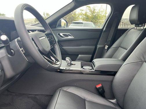 2025 Land Rover Range Rover Velar P250 SE R-Dynamic