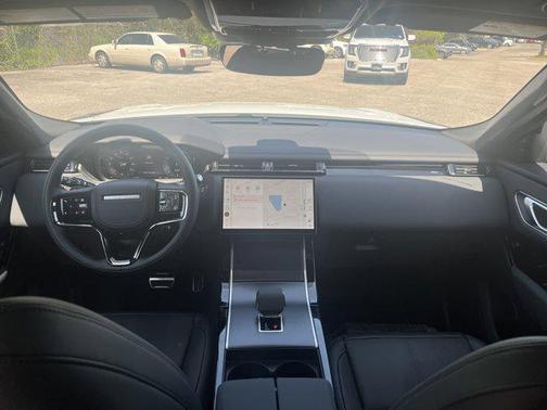 2026 Land Rover Range Rover Velar P250 SE R-Dynamic