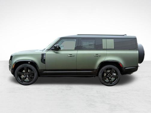 Woolstone Green Metallic 2026 Land Rover Defender P400 X-Dynamic SE