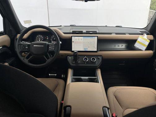 2025 Land Rover Defender V8