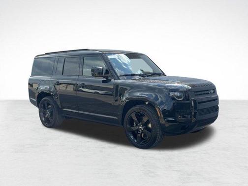 2025 Land Rover Defender V8