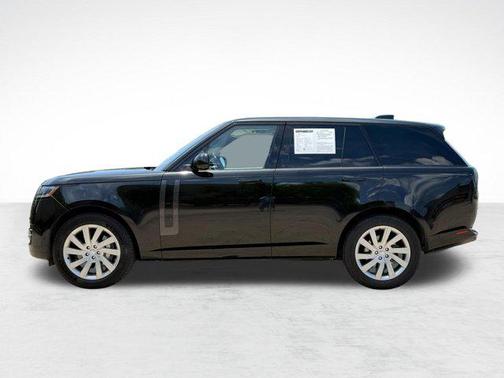 Black 2023 Land Rover Range Rover P400 SE