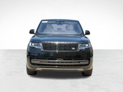 Black 2023 Land Rover Range Rover P400 SE
