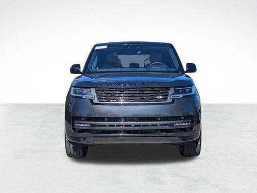 2026 Land Rover Range Rover P530 SE