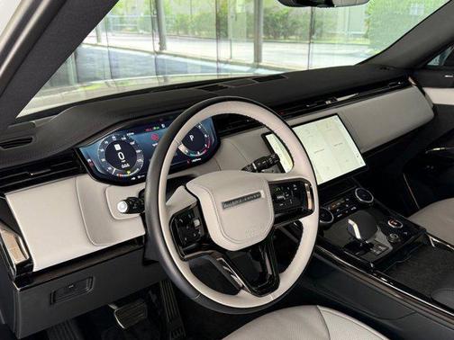 2023 Land Rover Range Rover Sport SE