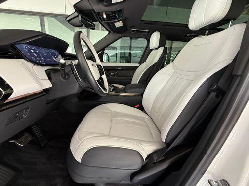 2023 Land Rover Range Rover Sport SE