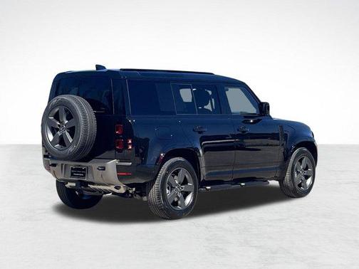 2025 Land Rover Defender 110 P400 X-Dynamic SE