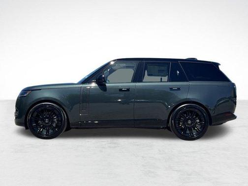 2025 Land Rover Range Rover P530 SE