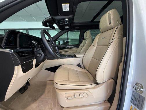 Crystal White Tricoat 2022 Cadillac Escalade Premium Luxury
