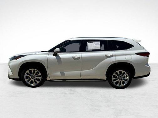 Blizzard Pearl 2020 Toyota Highlander Limited