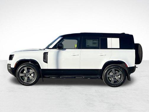 2025 Land Rover Defender 110 P400 X-Dynamic SE