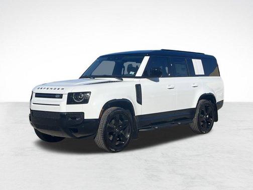 2025 Land Rover Defender 130 P400 X-Dynamic SE