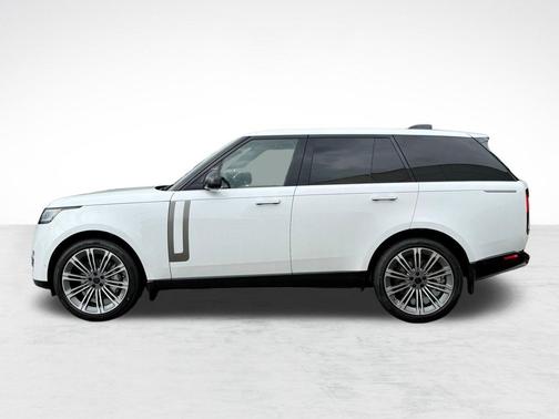 Ostuni Pearl White Premium Metallic 2026 Land Rover Range Rover P530 SE