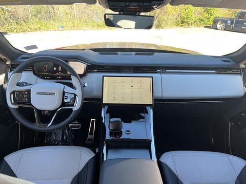 2025 Land Rover Range Rover Sport P635 SV Edition Two