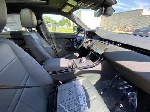 2024 Land Rover Range Rover Evoque Dynamic SE