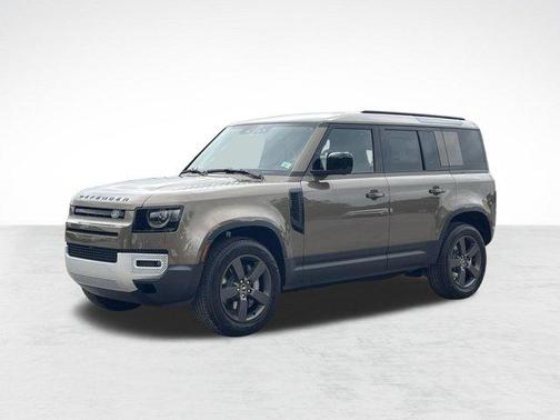 Gondwana Stone Metallic 2025 Land Rover Defender 110 P300
