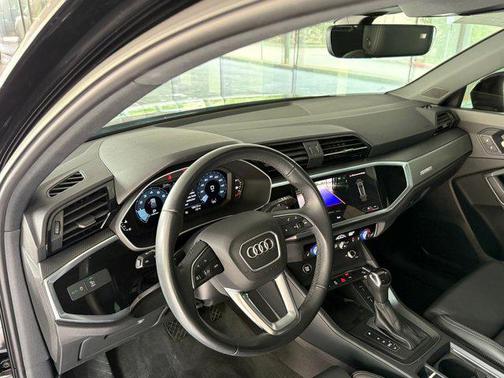 Mythos Black Metallic 2024 Audi Q3 Premium 45 TFSI S line quattro Tiptronic