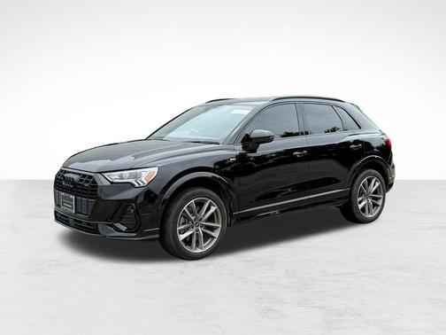 Mythos Black Metallic 2024 Audi Q3 Premium 45 TFSI S line quattro Tiptronic