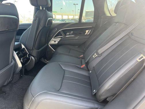 2025 Land Rover Range Rover P530 Autobiography