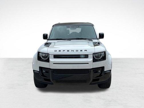 2026 Land Rover Defender X-Dynamic SE