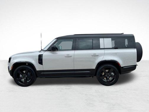 2026 Land Rover Defender X-Dynamic SE