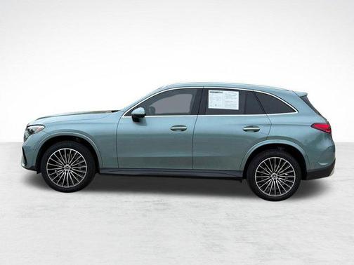 Verde Silver Metallic 2026 Mercedes-Benz GLC 300 Base