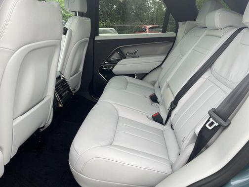 2025 Land Rover Range Rover Sport P360 S