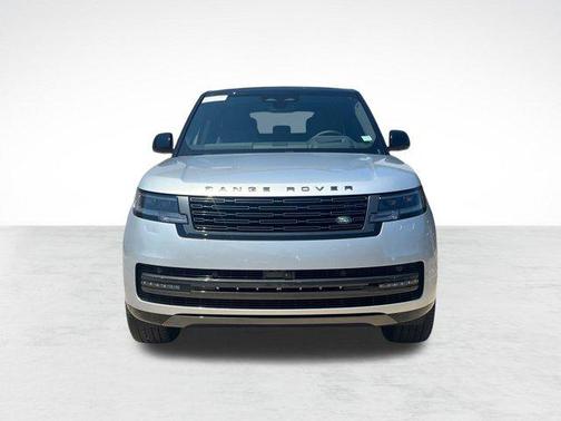 2025 Land Rover Range Rover P400 SE