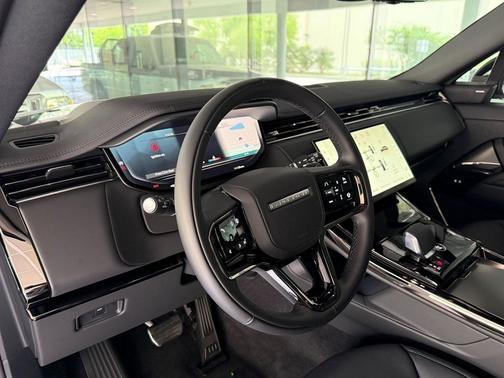 Carpathian Grey Premium Metallic 2026 Land Rover Range Rover Sport SE