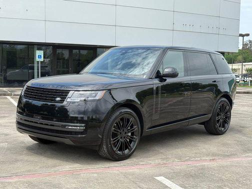 Santorini Black 2026 Land Rover Range Rover P530 SE 7 Seat