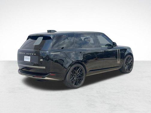 2023 Land Rover Range Rover P530 SE