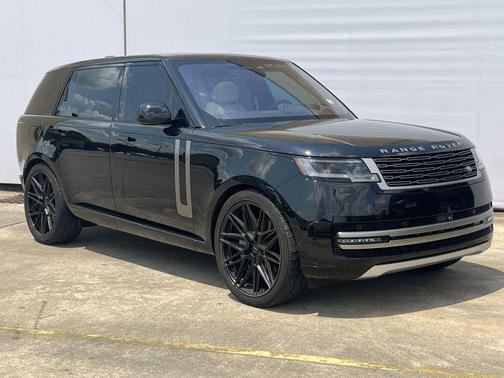 2023 Land Rover Range Rover P530 SE